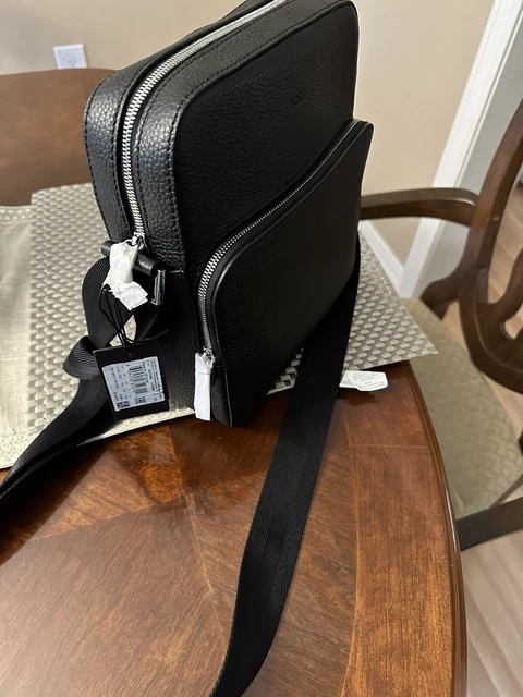 Hugo Boss Reporter Crossbody Shoulder Bag.