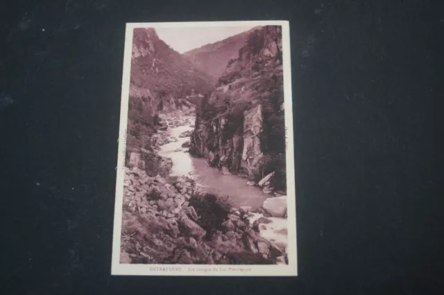 Entraygues Les Gorges Du Lot Pittoresque Carte Postale