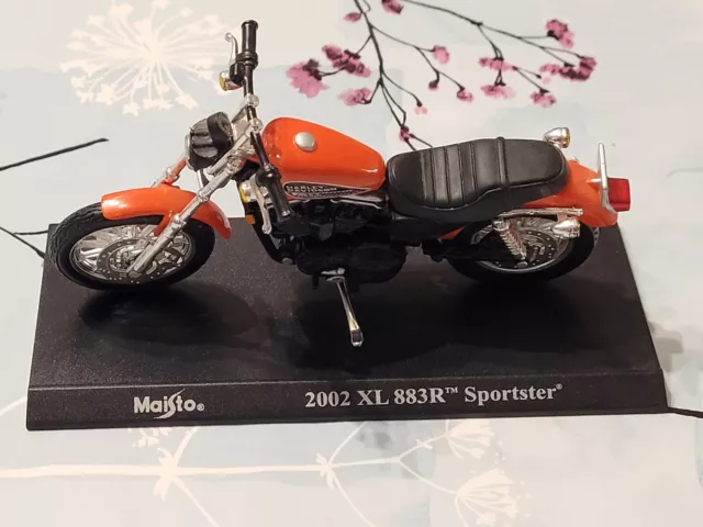 Maisto Harley Davidson Moto 1/18 1:18 2002 Xl 883R Sportster