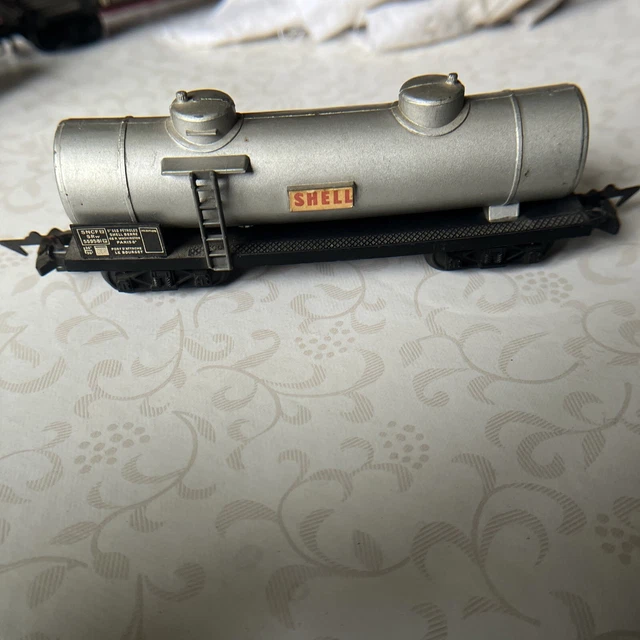 WAGON MARCHANDISE CITERNE SHELL SNCF HO 1/87 NEUF - JOUEF 6307