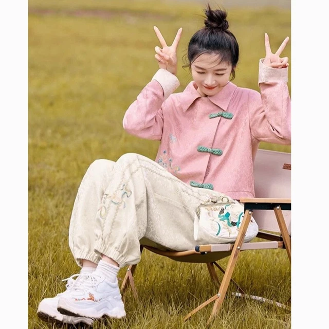 Ethnic Chinese Culture Clothing Woman Flower Embroidery Suit National Style
