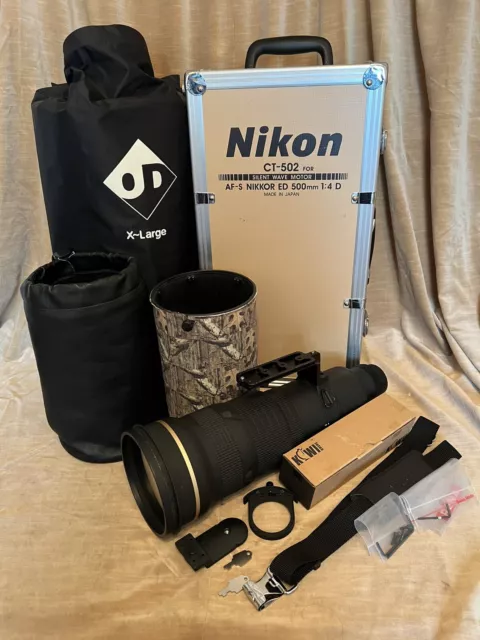 Nikon AF-S Nikkor ED 500mm 1.4 D Lens with accessories