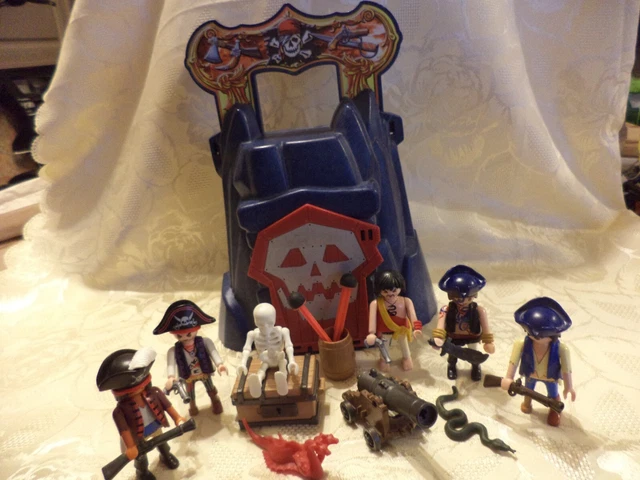 Lot De 2 Drapeaux Pirates PLAYMOBIL - Occasion Bon État, Accessoire Pour Figurines
