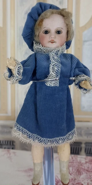 Poupée Mignonnette Tête Porcelaine Marquée En Creux AM Germany 300 13 0 Yeux Sulfure Bleus Fixes Sur Poupée Mignonnette Tête Porcelaine Marquée En Creux AM Germany 300 13 0 Yeux Sulfure Bleus Fixes Sur