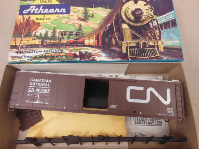 Ho Scale Athearn Canadian National English/French Single Door 50' Box Car Kit