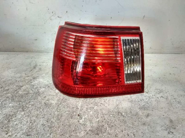 Feu Arrière Gauche Suzuki 694487 - Pour GS/GN/TU 125/250 (1988-1999) - Occasion Japon