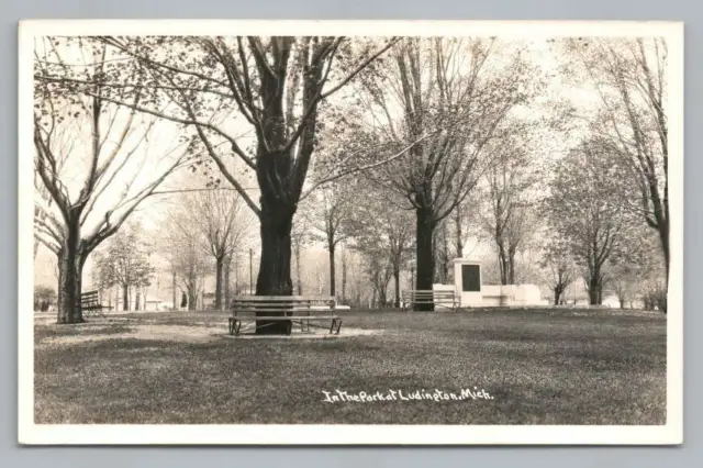 Park Benches & Monument LUDINGTON Michigan RPPC Vintage Photo Postcard 1940s