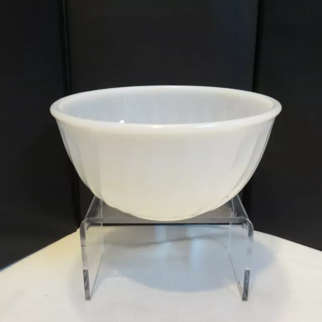 VTG Fire-King White Swirl Mixing Bowl 7" Nesting Bowl Milk Glass Anchor Hocking