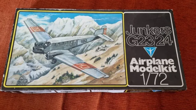 Junkers Verkehrsflugzeug G23/24 1/72, Bausatz, Airplane  Modellkit