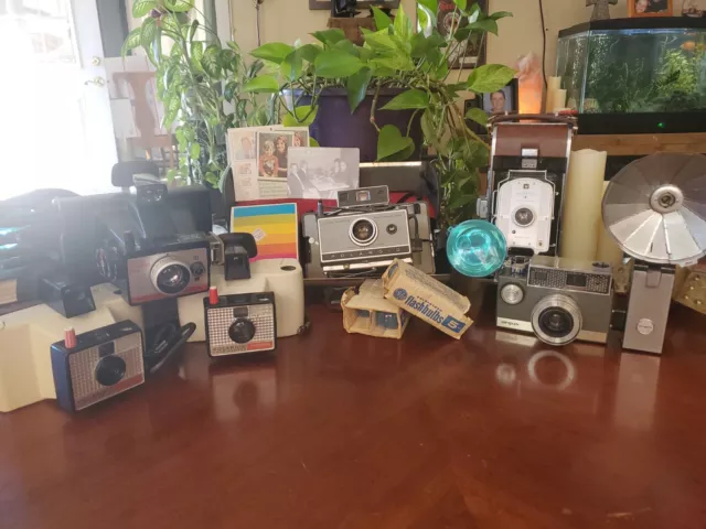 Vintage Polaroid Land Cameras x 5 - Argus Autronic 35, T 108 Film, cases & More!