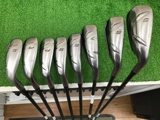 Set De Fers De Golf TaylorMade R7 CGB MAX - 8 Pièces (5-9, Pw, Aw, Sw) - Flex R - Occasion
