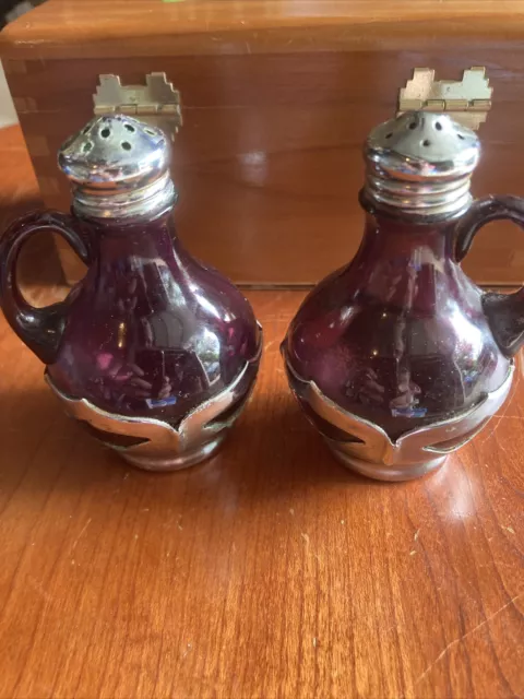 Farber Bros. New York Amethyst Purple Salt Pepper Shaker pat #87496 1924-011