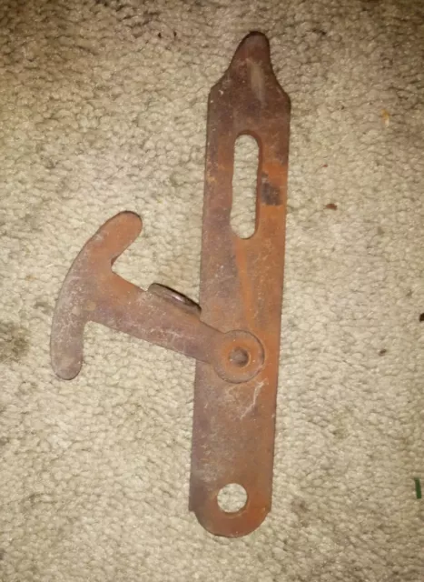 Vintage Industrial Antique Iron Barn Door Safety Hasp Gate Latch Farm Unusual