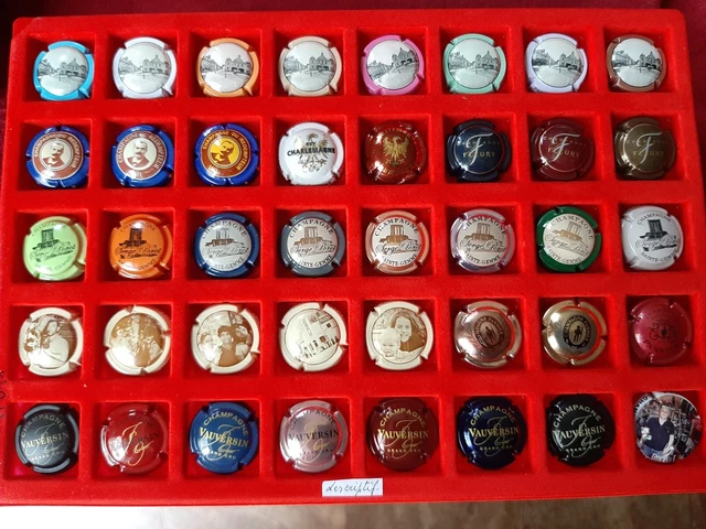 lot 40 belles capsules de champagne avec belles séries.......