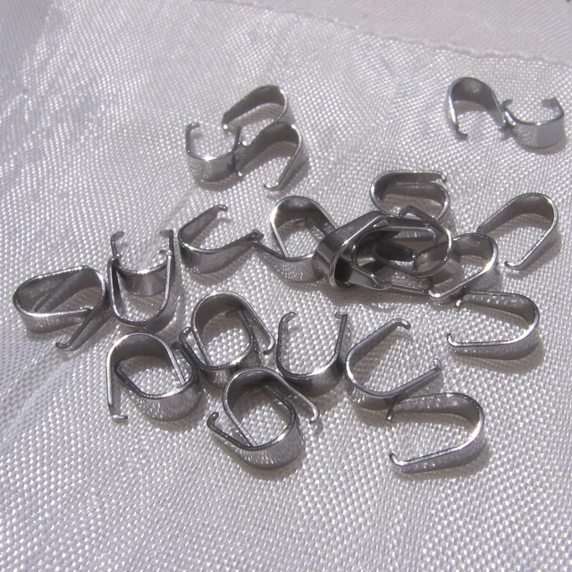 Lot De Plus De 100 Bélières Pour Montres Anciennes - N°2, Pièces D'occasion Pour Réparation
