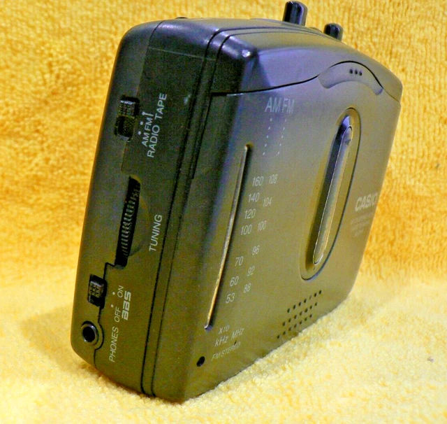 Walkman Casio AS-210R Vintage – Lecteur Cassette Avec Radio