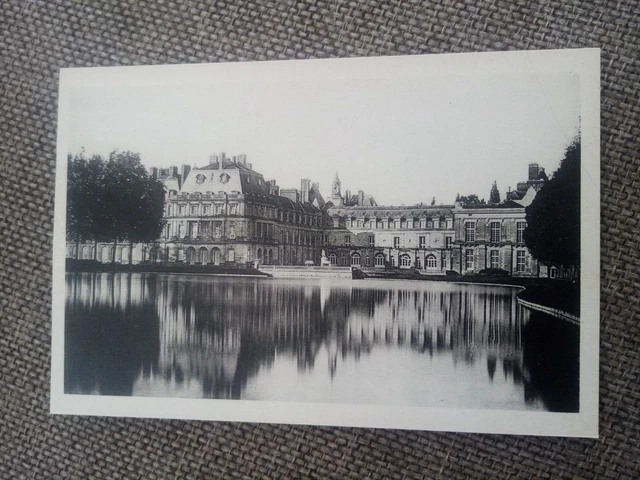 Cpa Le Château De Fontainebleau