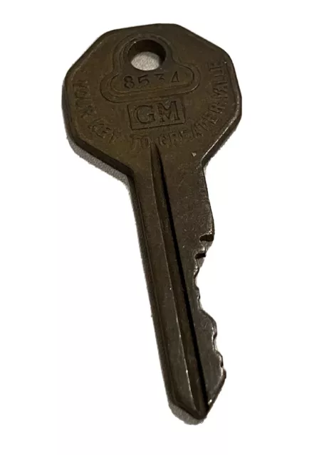 Vintage Briggs & Stratton Basco GM KnockOut Key RP 8534