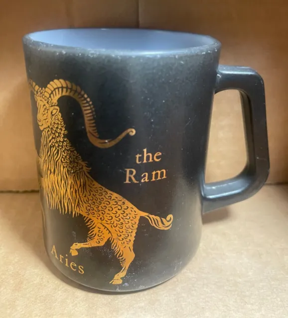 🌟 Vtg Federal Milk Glass Aries the Ram Black Gold Coffee Mug Cup Zodiac