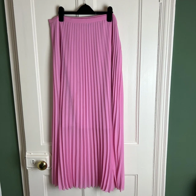 Me and em clearance pink pleated skirt