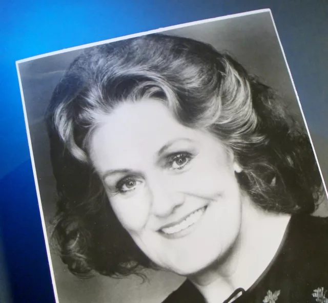 Photo Portrait Studio Original De Metropolitan Opera Joan Sutherland