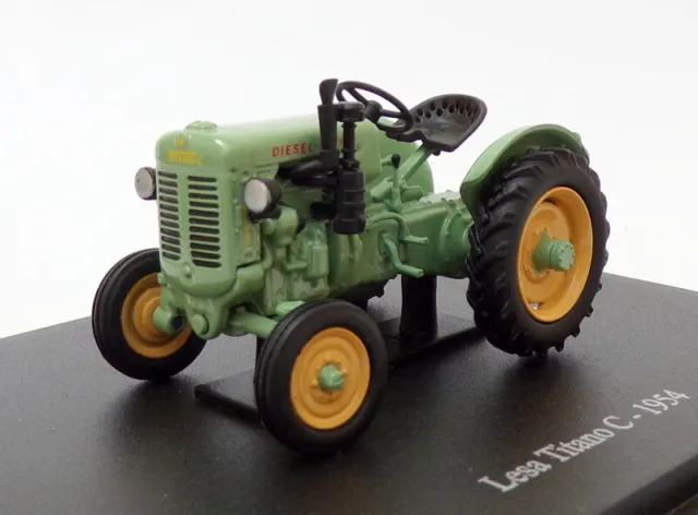 Hachette 1/43 Scale Model Tractor HT138 - 1954 Lesa Titano C - Green
