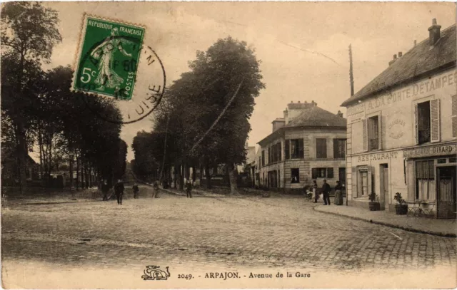 CPA Arpajon Avenue de la Gare FRANCE (1372070)