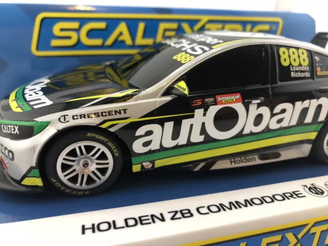 Scalextric C4025 - Lowndes Richards Bathurst - Holden ZB commodore