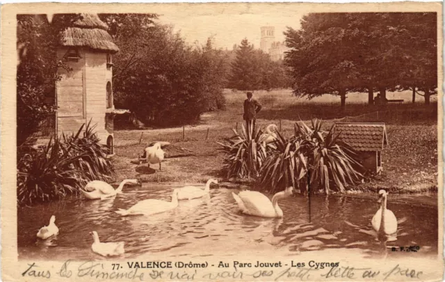 CPA VALENCE Au Parc Jouvet Les Cygnes (404231)