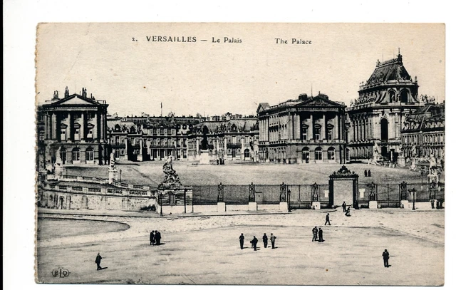 C13866 - Une Carte Postale Ancienne - VERSAILLE - Le Palais