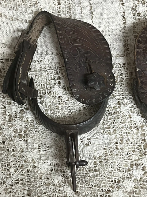 Antique Fine Pair Of Western Double Mounted Spurs Flower Conchos Tooled Leather! 2
