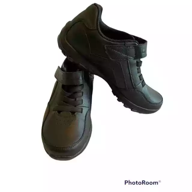 Boys Skechers Grambler II 96320L Black Relaxed Fit Memory Foam Sneakers Sz 2.5