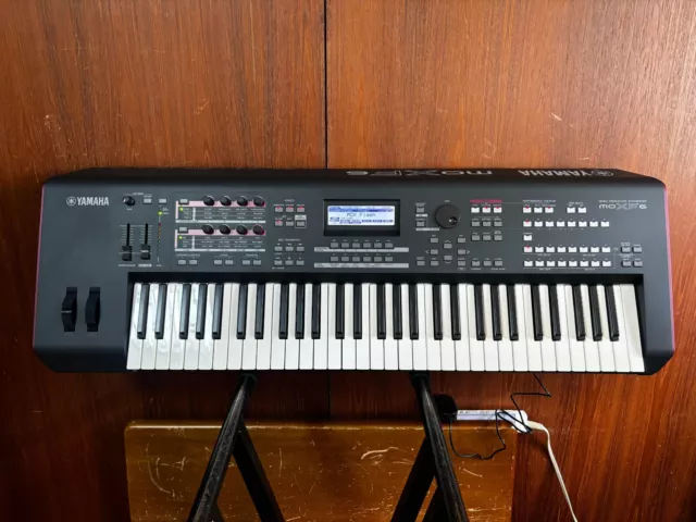 Yamaha MOXF6 61-key Synthesizer Workstation w/ box MOTIF XF sound quality