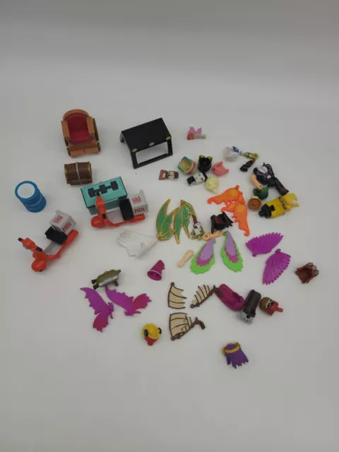 18 Piece Roblox Toys Action Figures Mixed Lot Figures + Accessories NO  CODES