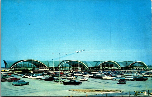 Postcard MO View St Louis Airport Terminal Bldg Airplane Taking Off Old Cars B9