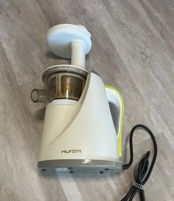 HUROM HU-100 Masticating Electric Slow Juicer White no juice cup Mint Perfect