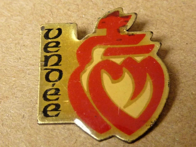 PINS PIN'S LAPEL BADGE COLLECTION VINTAGE LOGO RUBY ULTRA