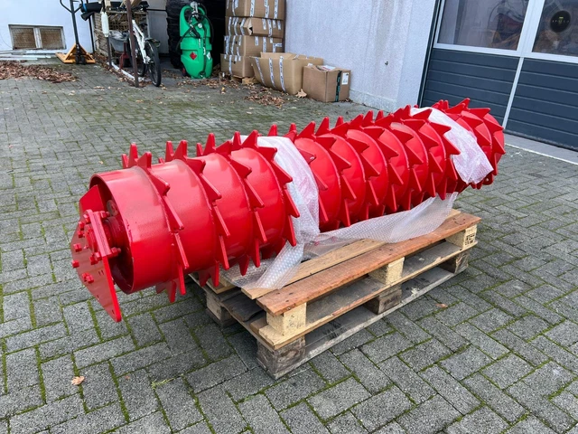 NEUE Kverneland Zahnpackerwalze 2M