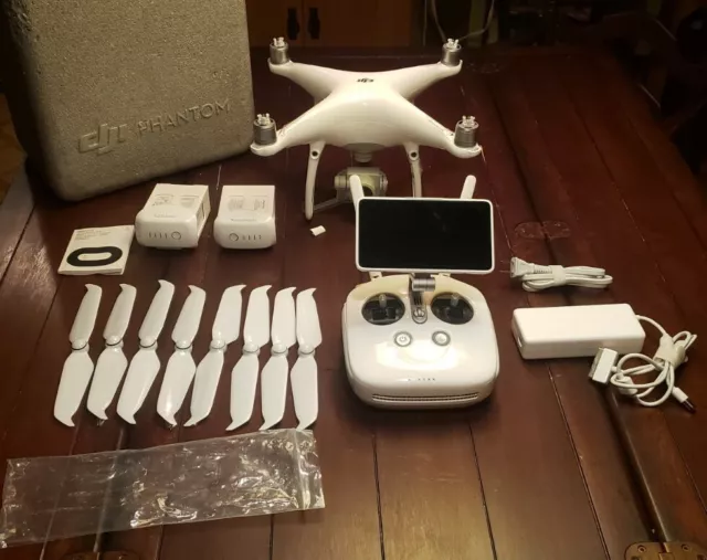 DJI Phantom 4 Pro+ V2.0 W/ Built In Lcd Controller, 2 Batteries, Etc. READ DESC