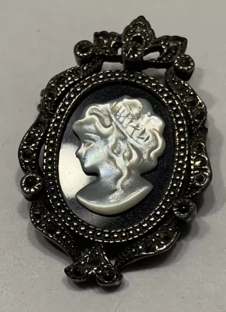 vtg 80s cameo pin iodized sterling Silver  MOP black enamel marcasite 1.25”