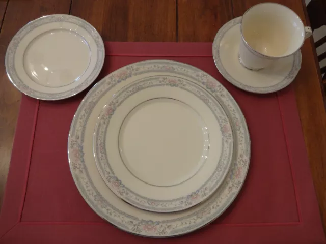 Lenox China Charleston 5-pc Place Setting