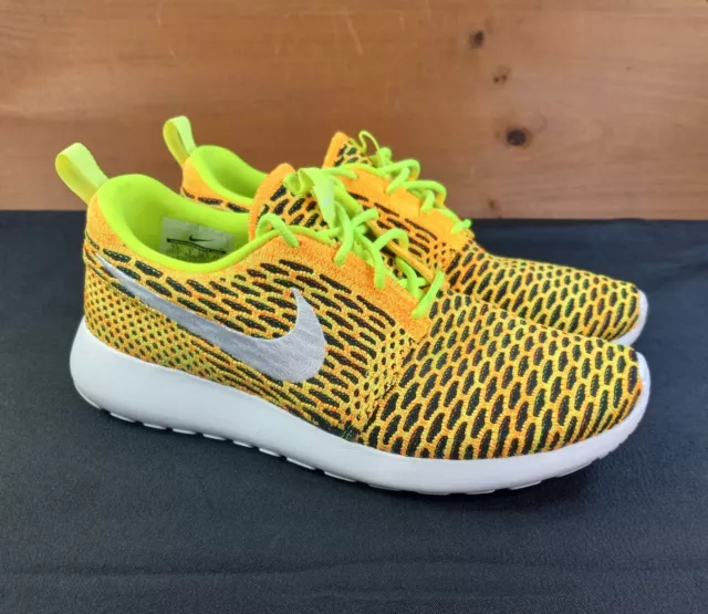 Nike Womens Roshe One Flyknit Shoes Sneakers Size 7.5