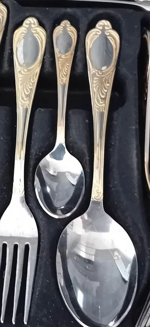 BELLE MÉNAGÈRE 72 pièces dorés or fin 24 carats marque SBS Rostfrei