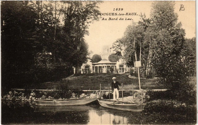 CPA POUGUES-les-EAUX - Au Bord du Lac (456831)
