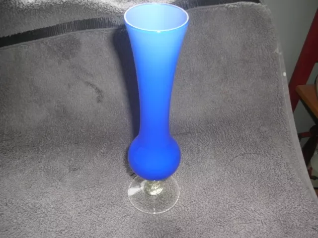 empoli italian art glass vase blue inner cased white 20.5cm high