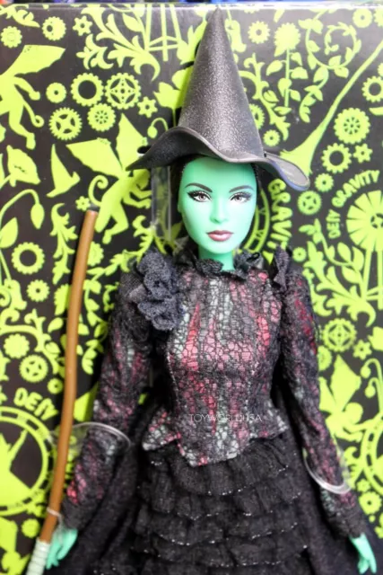 2018 Barbie Signature Wicked Elphaba The Witch Wizard of Oz FJH60 Doll VHTF 2