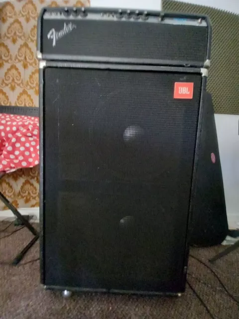 Fender Bassgitarren-Verstärker "BASSMAN 100" + JBL Lautsprecherbox