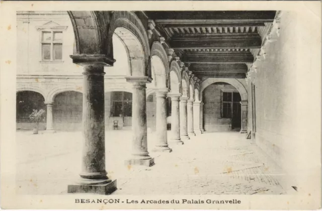 CPA Besancon Les Arcades du Palais Granvelle FRANCE (1098442)