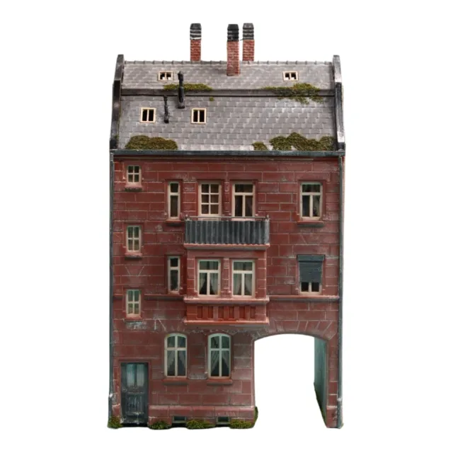 Diorama H0/1:87 Kibri Stadthaus/Wohnhaus Altstadt# Gebäude #patiniert+begrünt