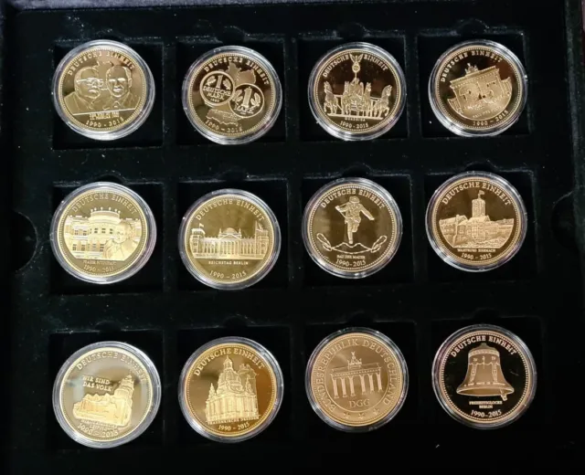 Münzen aus Nachlass vergoldet 12 Stück in Holztruhe